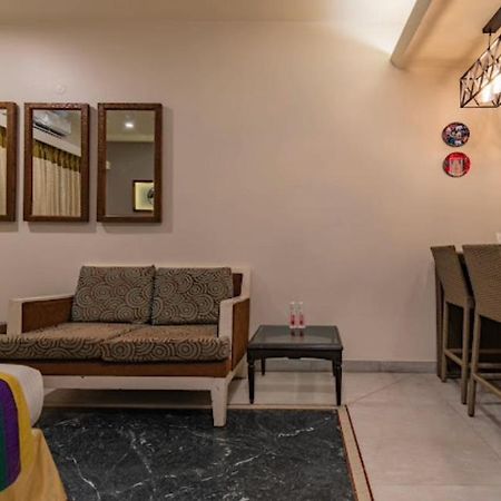 Hotel Imperial Park Sector 45 Gurgaon Dış mekan fotoğraf